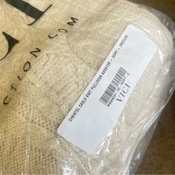 Vici Chantel Sweater - Picture 4 of 4